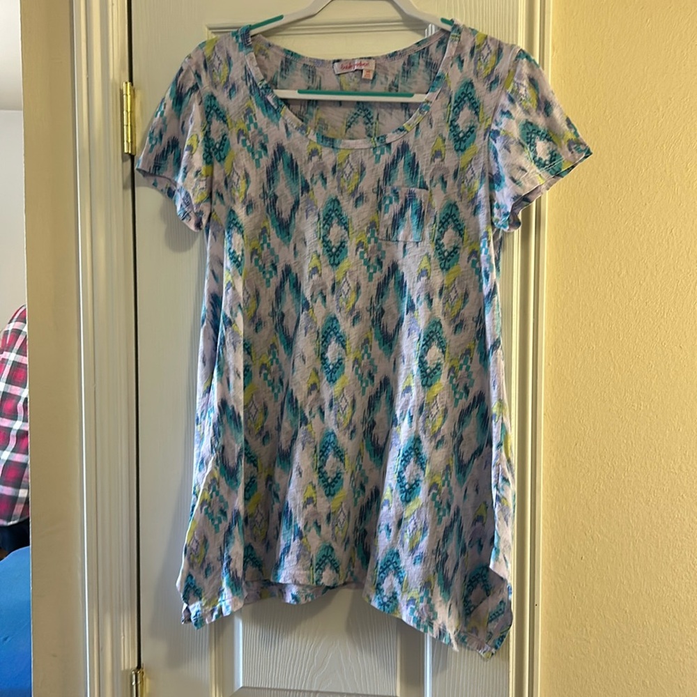 Fresh Produce, size medium, shades of blue.